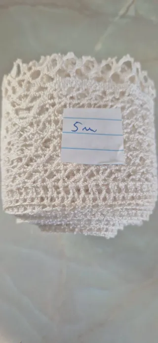 Puntillas varias, en blanco yuna en color