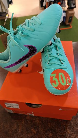 Botas Fútbol Nike Legend Niño Talla 32 Nuevas
