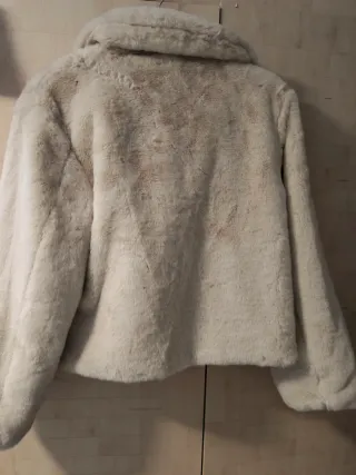 Abrigo pelo sintético Stradivarius Talla S