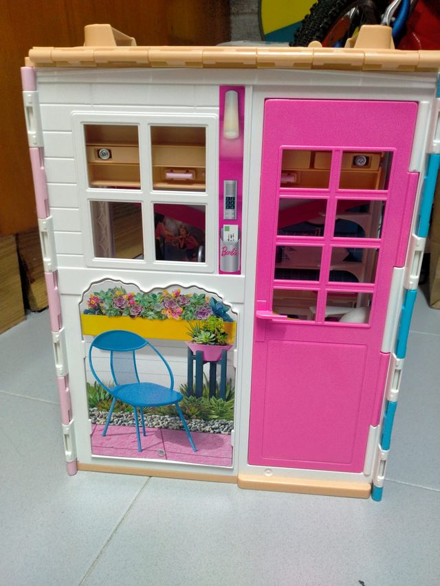 Maletín Casa Barbie Completa
