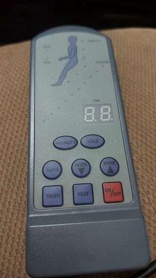 Sillón relax masaje polipiel negro.