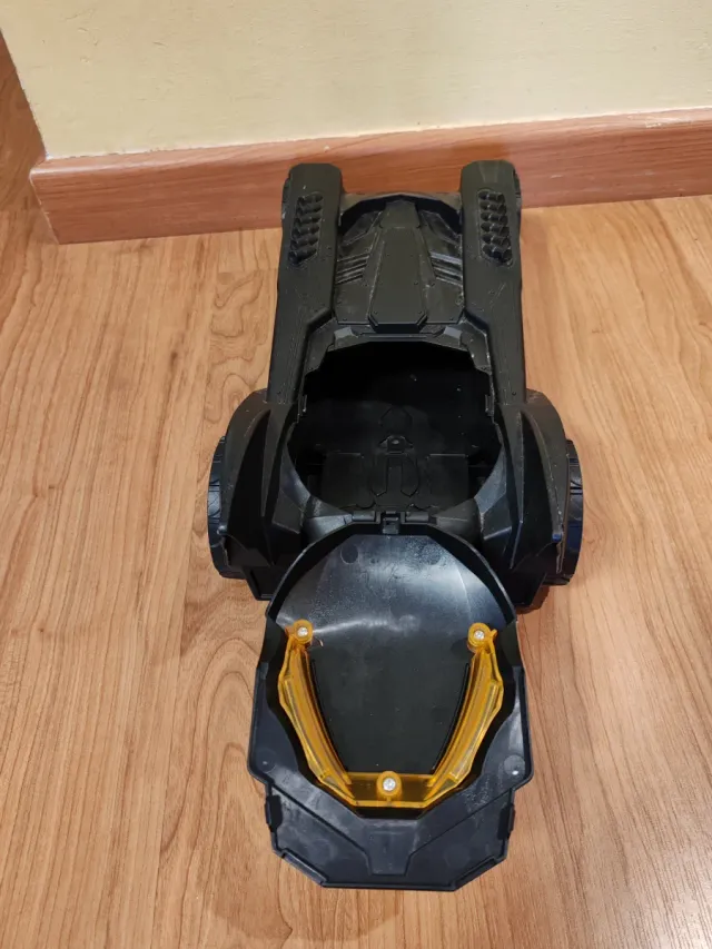 Batcueva y Batmobile Batman