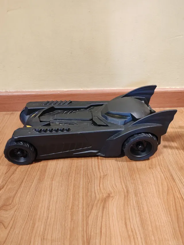 Batcueva y Batmobile Batman