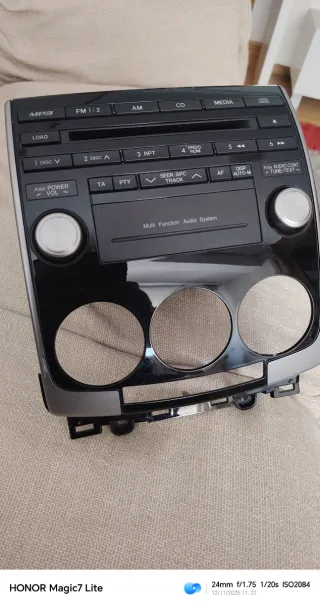 Radio Original Mazda 5