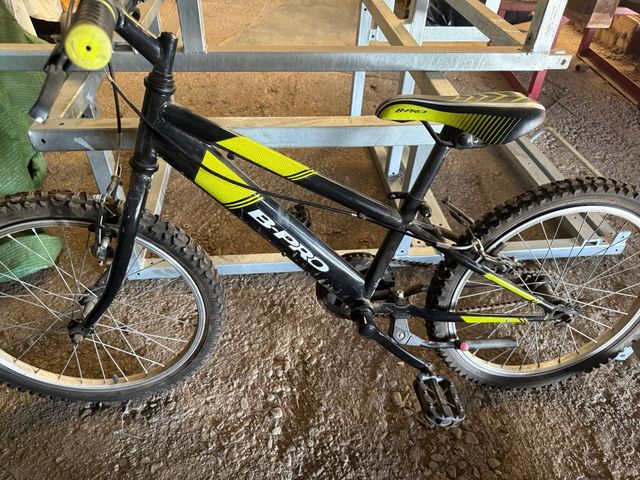 Bicicleta B-Pro Negra y Amarilla