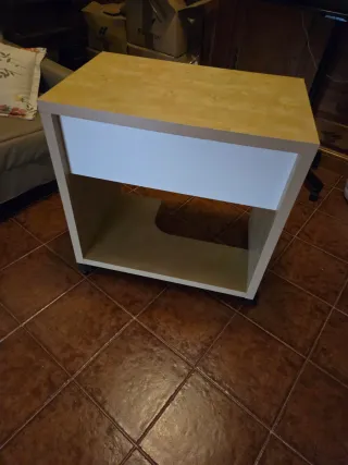 Escritorio madera con bandeja teclado