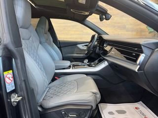 Audi Q8 55 TFSIe Quattro  Black Line  380 cv