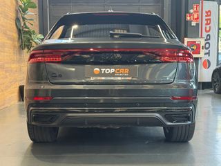 Audi Q8 55 TFSIe Quattro  Black Line  380 cv