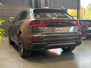 Audi Q8 55 TFSIe Quattro  Black Line  380 cv