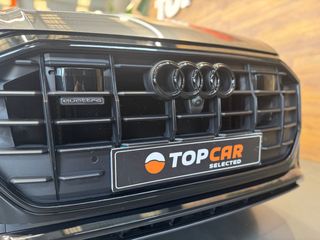 Audi Q8 55 TFSIe Quattro  Black Line  380 cv