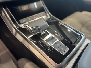 Audi Q8 55 TFSIe Quattro  Black Line  380 cv