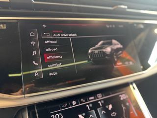 Audi Q8 55 TFSIe Quattro  Black Line  380 cv