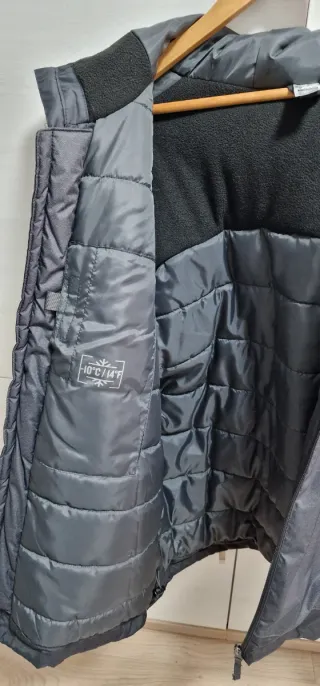 Abrigo Quechua impermeable con capucha gris