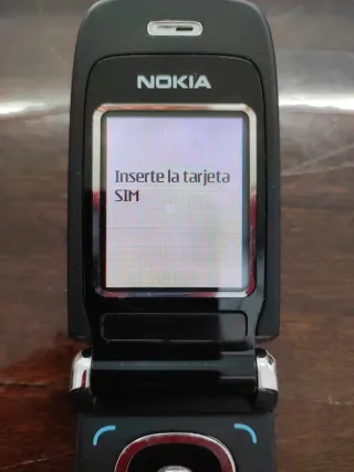 Teléfono Móvil Nokia 6060 Plegable + Cargador nuev