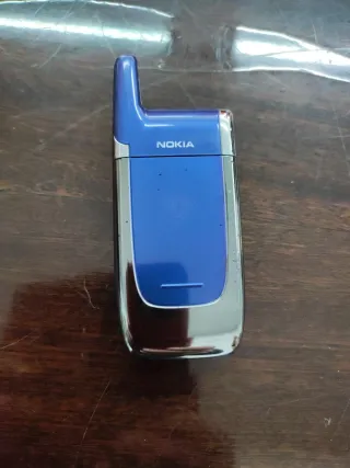 Teléfono Móvil Nokia 6060 Plegable + Cargador nuev