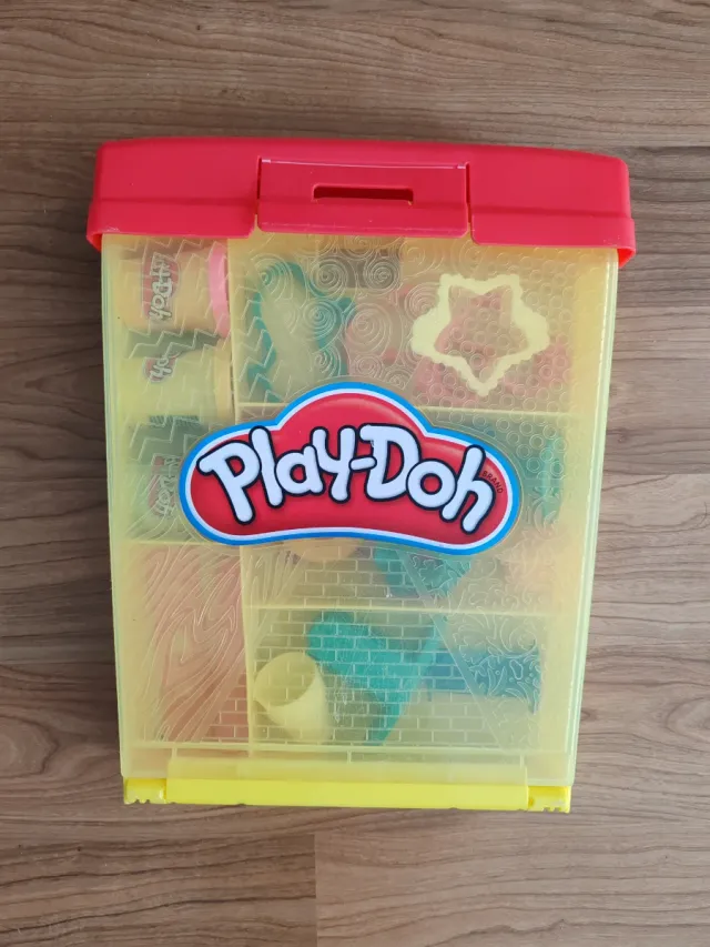 Maletín Play-Doh con Accesorios 24 accesorios