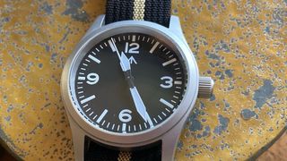 Militado Homenaje Sinn 556 Cuarzo