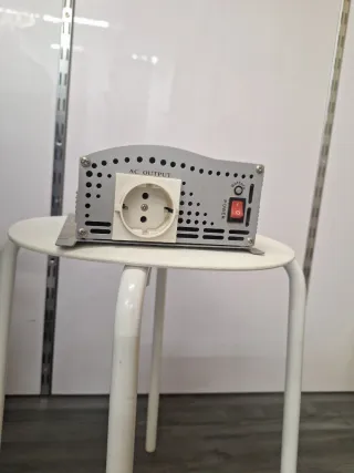 Convertido de tensión en muy buen estado