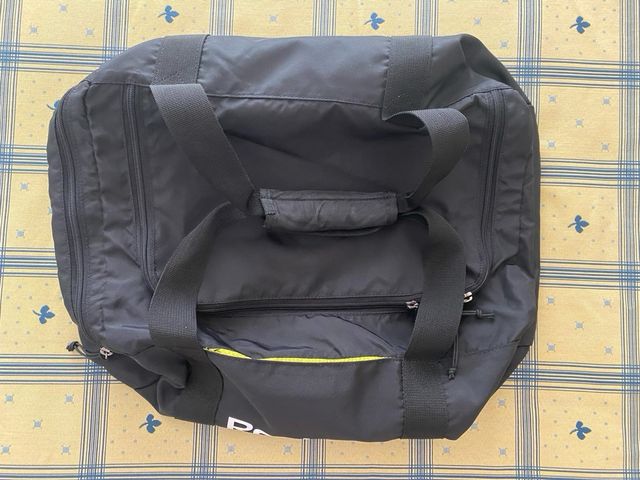 Bolsa de deporte Reebok negra