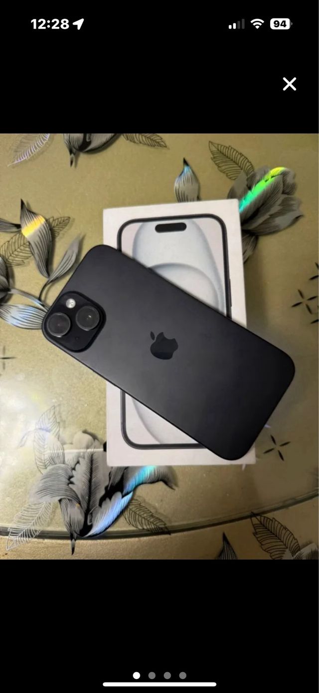 iPhone 15 Negro 128GB en su caja batería 100%