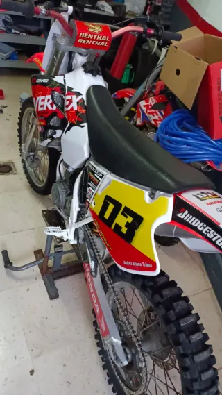 Moto de Cross Honda 03