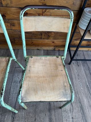 Sillas vintage colegio metal y madera