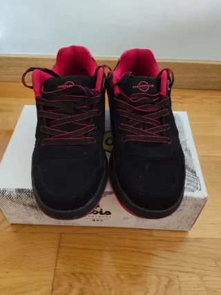 Zapatillas Memphis One Negras y Rojas