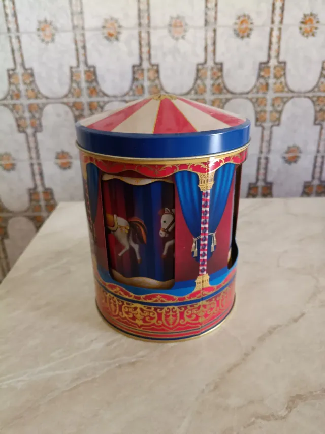 Carillon musicale giostra cavalli