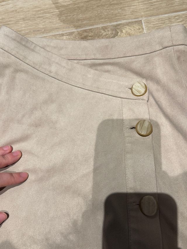 Falda Zara Beige Botones