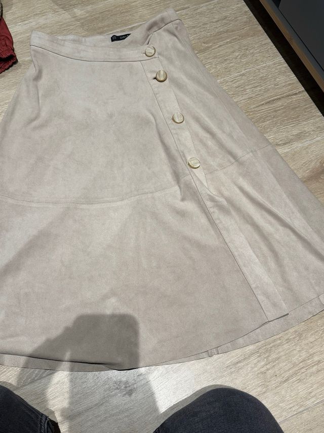 Falda Zara Beige Botones