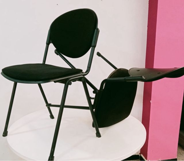 2 Sillas de despacho negras