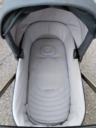 Passeggino Inglesina Aptica verde