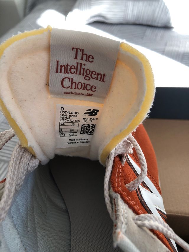 Zapatillas New Balance U574LGDO Naranja Beige