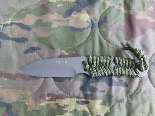 Navaja Gerber Bear Grylls Survival