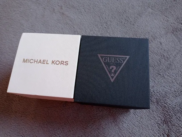 Cajas para relojes Michael Kors y Guess