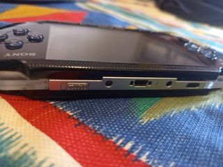 Consola PSP 1004 Negra con accesorios