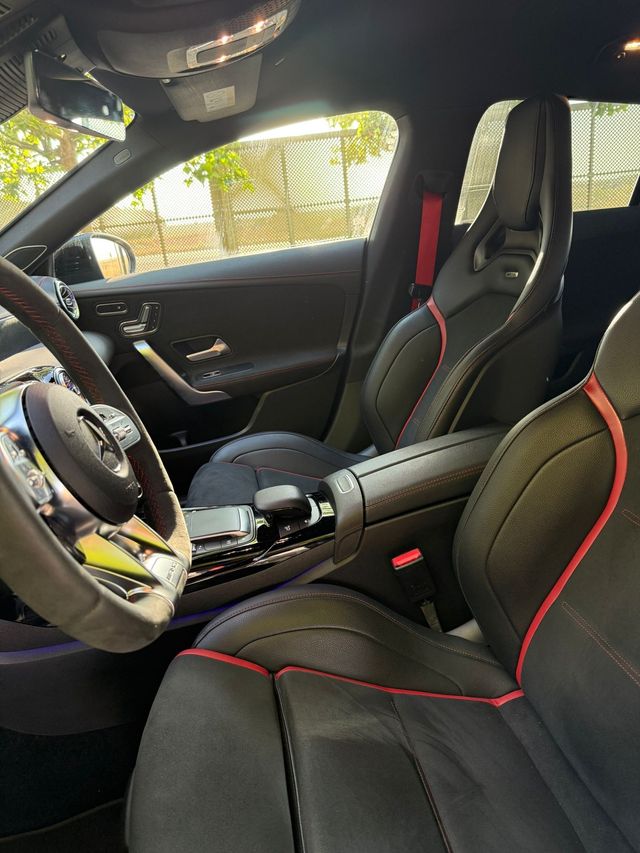 Mercedes-Benz CLA CLA Mercedes-AMG 45 4MATIC+ Shooting Bra