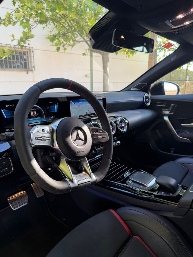 Mercedes-Benz CLA CLA Mercedes-AMG 45 4MATIC+ Shooting Bra