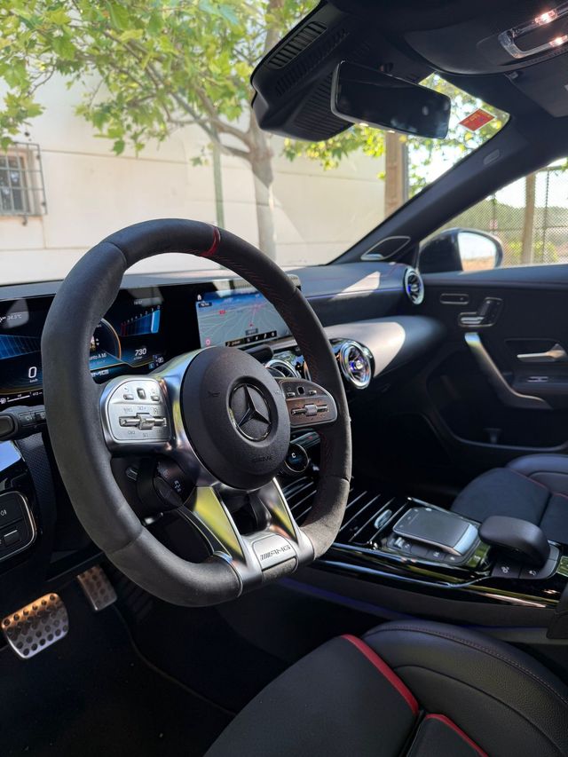 Mercedes-Benz CLA CLA Mercedes-AMG 45 4MATIC+ Shooting Bra