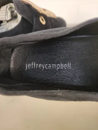 Scarpe donna nere con fibbia decorativa