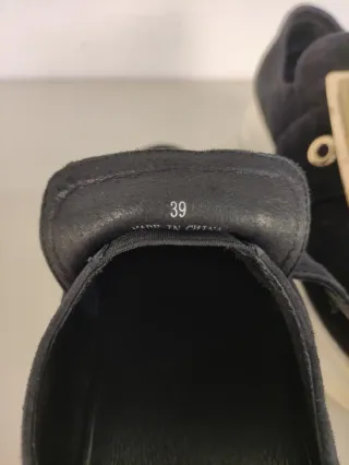 Scarpe donna nere con fibbia decorativa