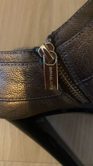 Sandalias Michael Kors Marrón y Dorado