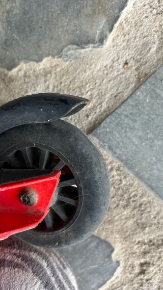 2 Patinetes infantiles rojos