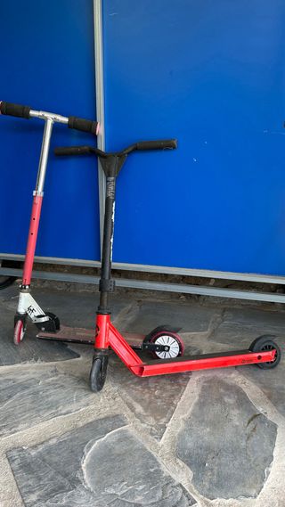 2 Patinetes infantiles rojos