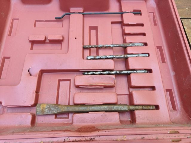 Martillo percutor con maletín