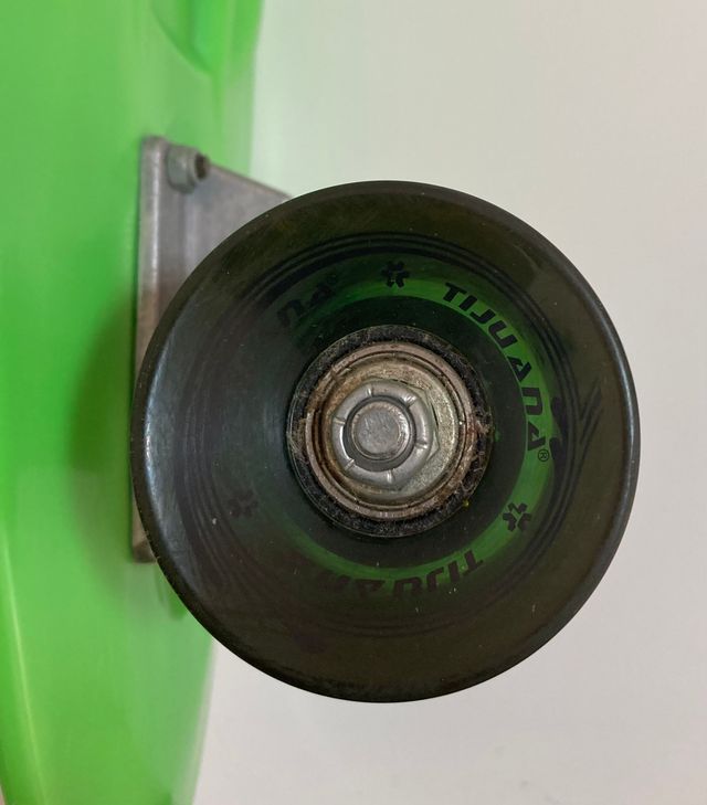 Patineta Tijuana Verde IMPECABLE