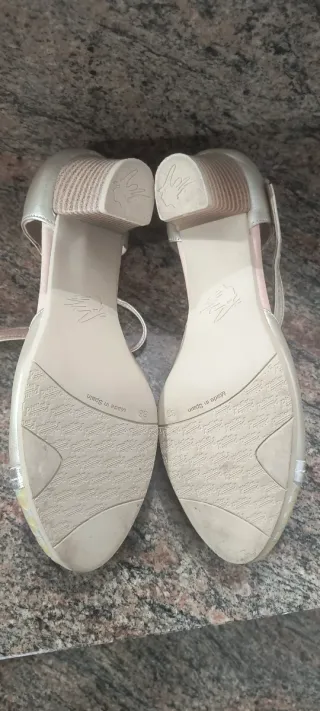 Zapatos Pitillos dorados y amarillos