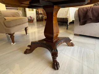 Mesa redonda extensible estilo clásico