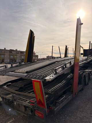 Conjunto Portavehículos Renault Magnum+Lohr