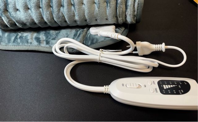 Manta Térmica Eléctrica Gris y Blanca